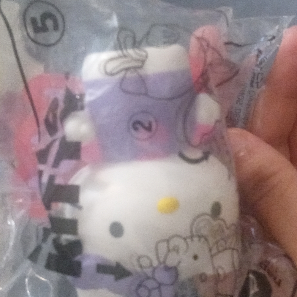 Hello Kitty McDonald's Toy #5 Butterfly - Picture 2 of 3